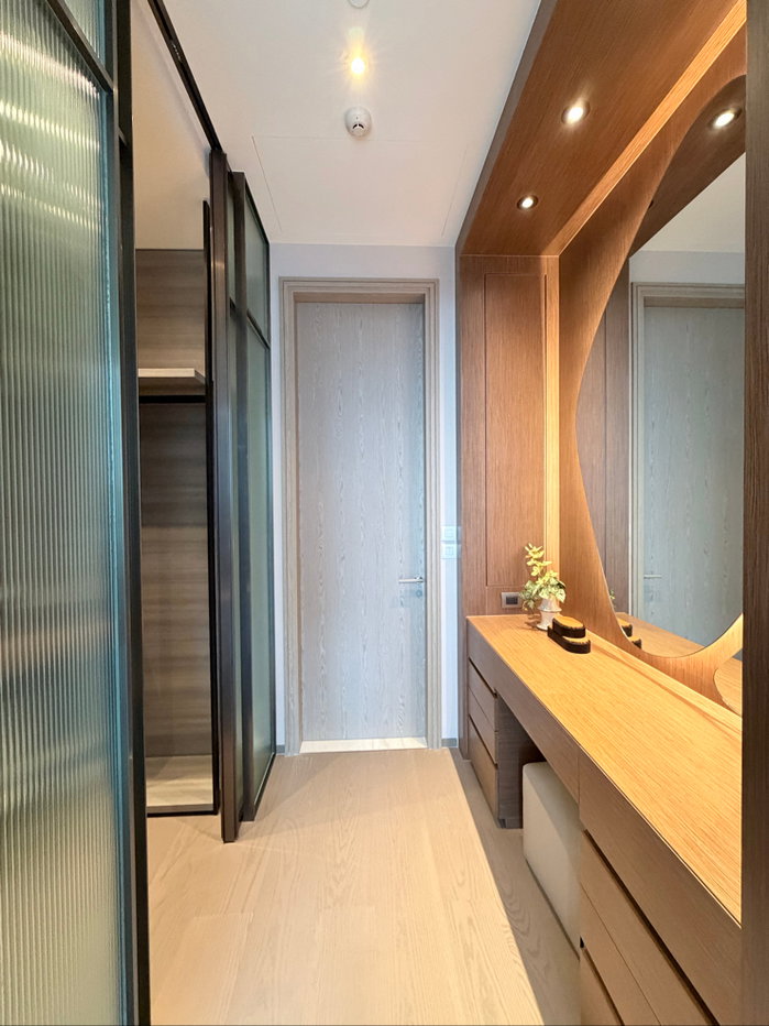 รูป 🌳Luxury Begins with Timeless Design.สำหรับผู้ที่ชื่นชอบงานตกแต่งสไตล์ยุโรป และมองหาคอนโดที่ให้ความรู้สึกเหมือนบ้านระดับลักชัวรี บนทำเลหลังสวน - รูปที่ 9/11