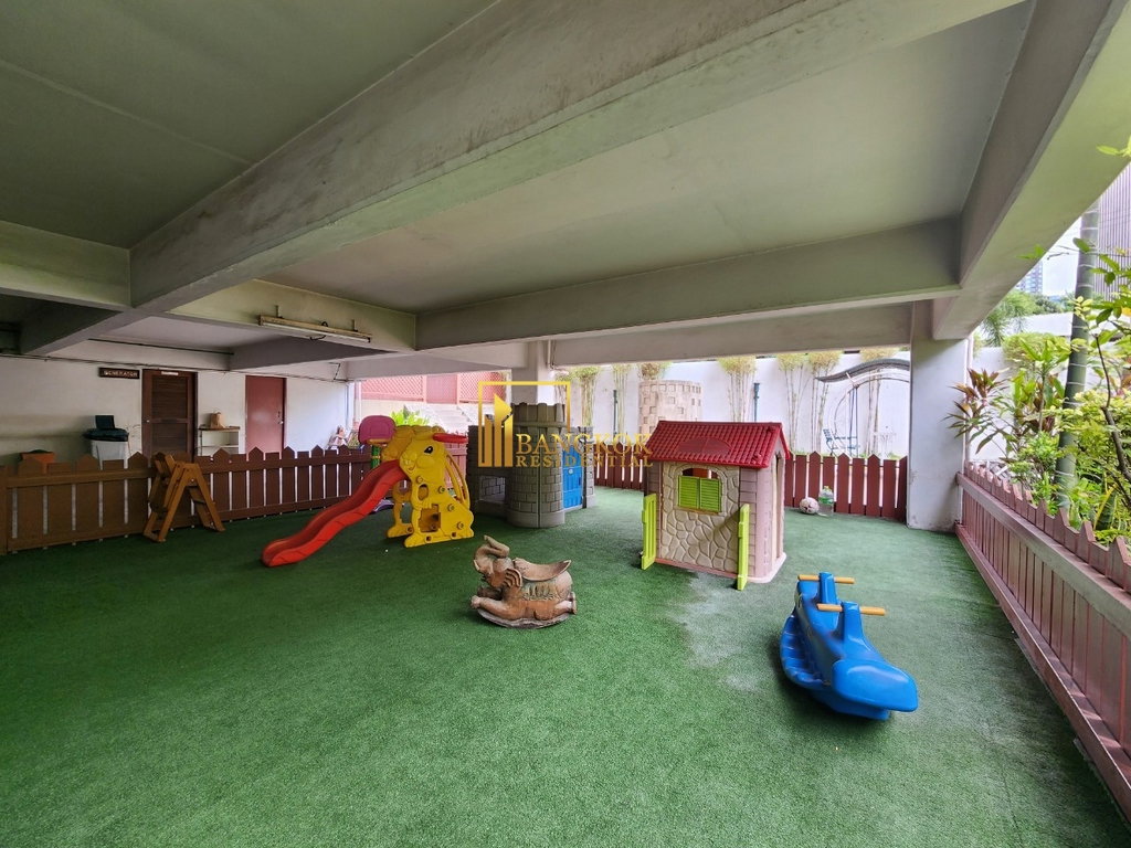 picture Classic Style 3 Bedroom Apartment For Rent in Asoke Area - BR0800AP - 38/39