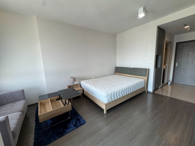 🏙️✨ FOR RENT: IDEO Sukhumvit 93 — HIGH-FLOOR MODERN CITY LIVING!  💰 Rental Price: 15,000 THB/month | 📲 Line ID: @condobkk (with @)  