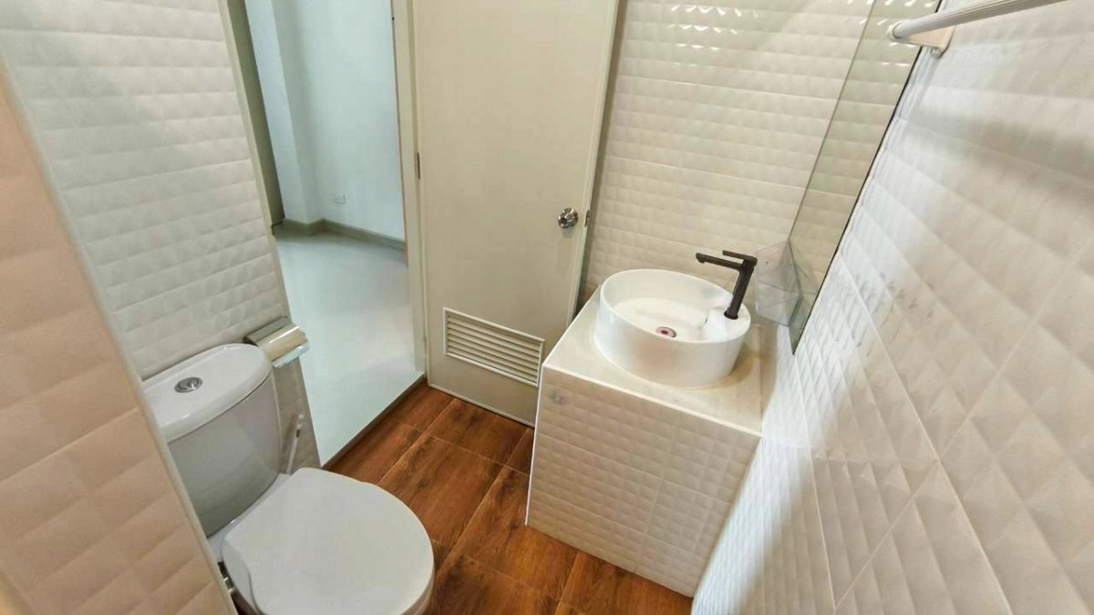 picture Single storey house for rent. with 3 bedrooms, 3 bathrooms. - 9/17