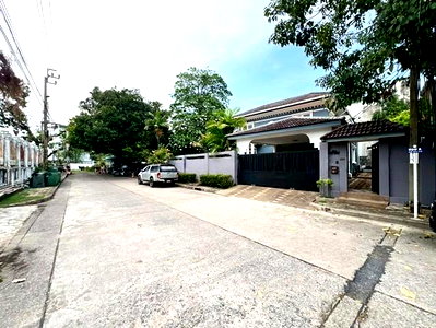 เช่าบ้านเดี่ยว BTS บางจาก : MHR182 ให้เช่าบ้านเดี่ยวหลังใหญ่ซอยสุขุมวิท 50 ย่านพระโขนง 5 ห้องนอน ทำเลดีใกล้ BTS สถานีอ่อนนุชและทางด่วน เนื้อที่กว้างขวาง บรรยากาศเงียบสงบ