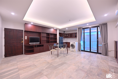 Comfortable and Ready to Move-in Rudee Place