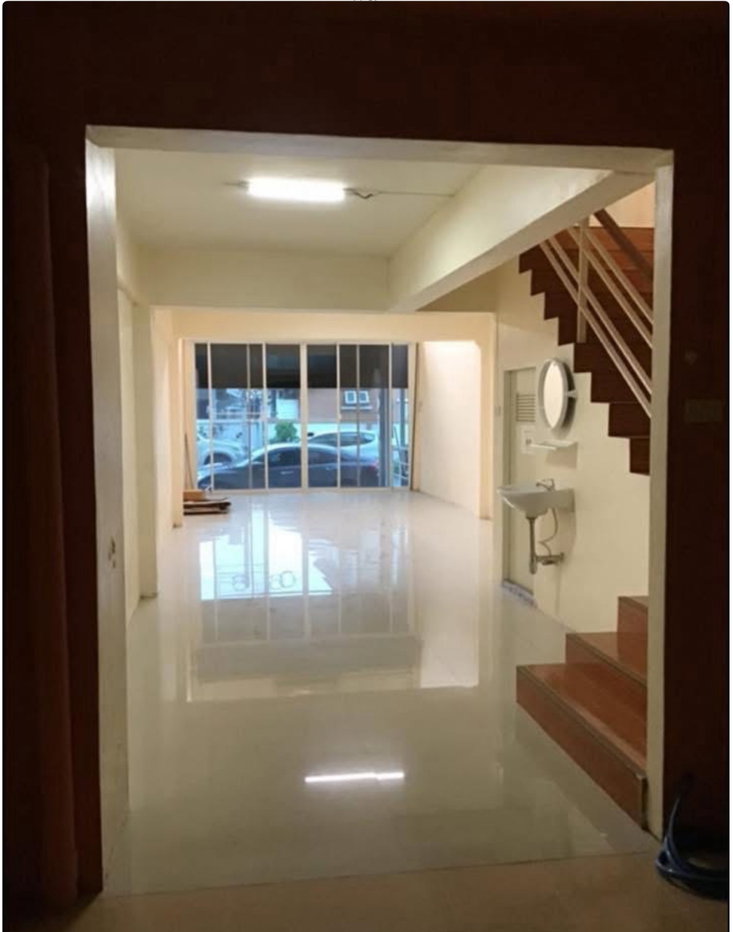 รูป ❗️ 𝟭𝟱,𝟬𝟬𝟬฿ 🏢✨ อาคารพาณิชย์ 3.5 ชั้น 200 ตร.ม. นวมินทร์ 50 💖🌿  อาคารพาณิชย์ใหม่ สภาพดี เหมาะทำออฟฟิศหรืออยู่อาศัย พื้นที่กว้างขวาง 🥰 - รูปที่ 8/17