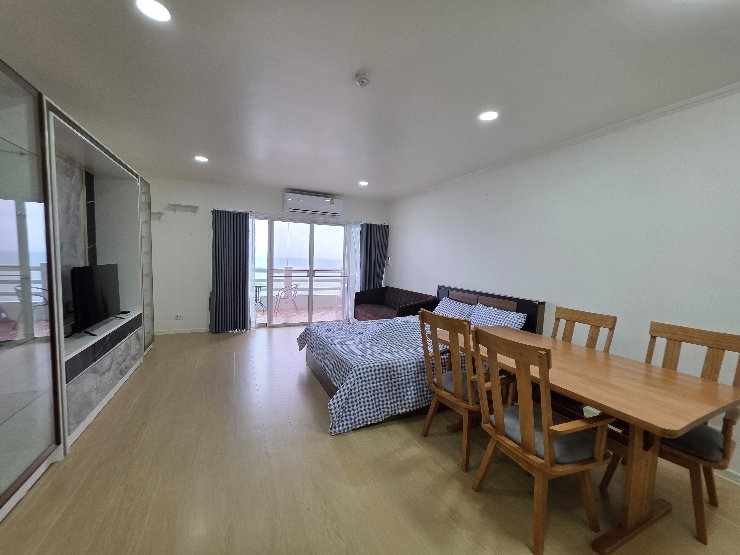 รูป ขายด่วน! คอนโดวิวทะเลติดหาดแม่รำพึง โครงการ New World Condo ระยอง ชั้นสูง วิวปัง พร้อมเข้าอยู่/ลงทุนต่อได้ทันที 🌊✨ - รูปที่ 2/8