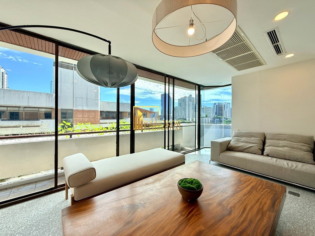 รูป Remarkable 4 Bedroom Duplex Penthouse in Phrom Phong Area - BR21452AP - รูปที่ 4/56