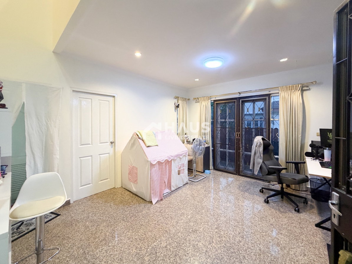 picture Chaiyaphruek Thawi Watthana / 4 Bedrooms #HPHU095 - 12/24