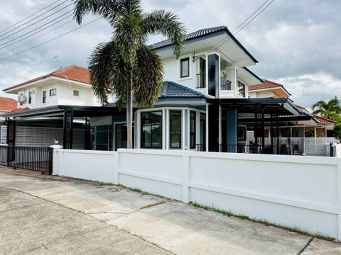 Luxury 2-Storey Corner House | Fully Renovated | Mountain View | City Home Place 2, Chiang Mai  64 sq.wah corner plot, fully renovated 