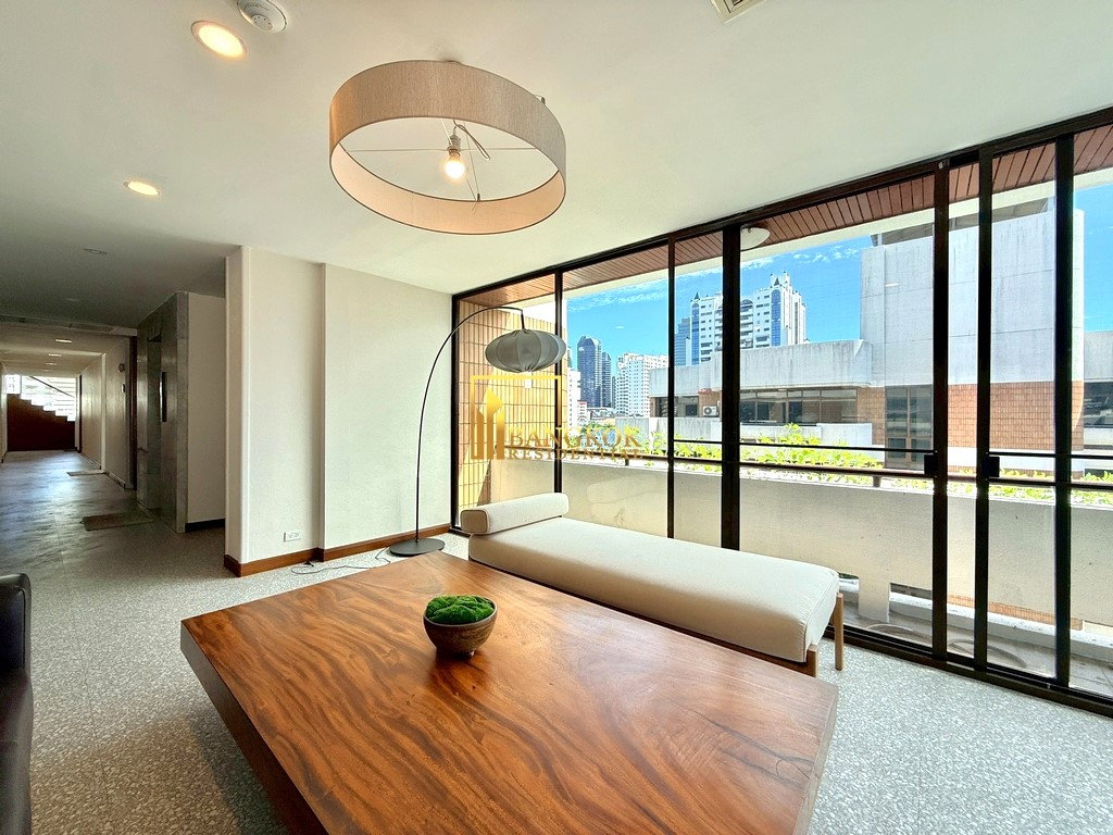 รูป Remarkable 4 Bedroom Duplex Penthouse in Phrom Phong Area - BR21452AP - รูปที่ 5/56