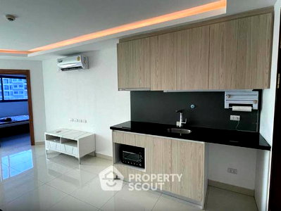 Condos for sale : 1-BR Condo 40 Sqm For Sale Laguna Beach Resort 3 (The Maldives) Pattaya (ID 3034866)