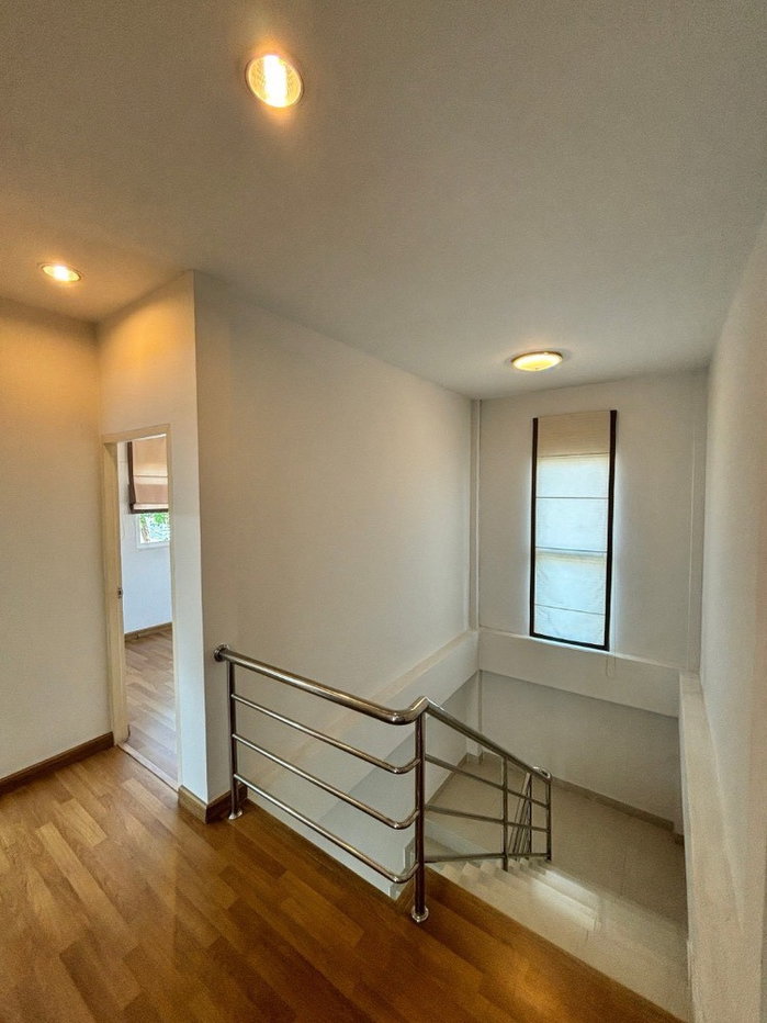 รูป 🏡 #ให้เช่าบ้านเดี่ยว2ชั้น 3 ห้องนอน​  ห้องแต่งตัวBuilt in   ห้องครัว build in แอร์ 3 ตัว​ ราคา​20,000/เดือน ขาย4.5ล้าน  - รูปที่ 7/19
