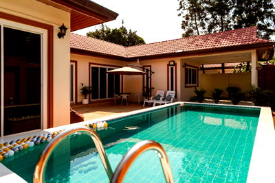 Houses for rent Bang Lamung Chonburi : Luxury Pool Villa for Rent North Pattaya Near International Schools