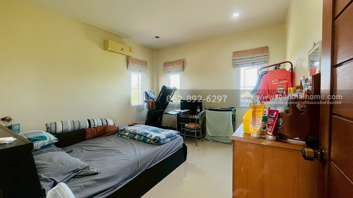รูป ขายด่วน! บ้านหรูหลังใหม่ 2 ชั้น ทำเลทองกรับใหม่-บ้านโป่ง ราชบุรี ขนาด 3 ไร่ 1 งาน 42.8 ตรว. ขายเพียง 12.9 ล้านบาทเท่านั้น!  - รูปที่ 9/16