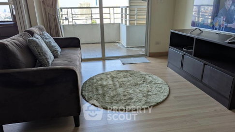 1-BR Condo at The Light House Sathorn–Chareonnakorn near BTS Krung Thon Buri (ID 1996963)
