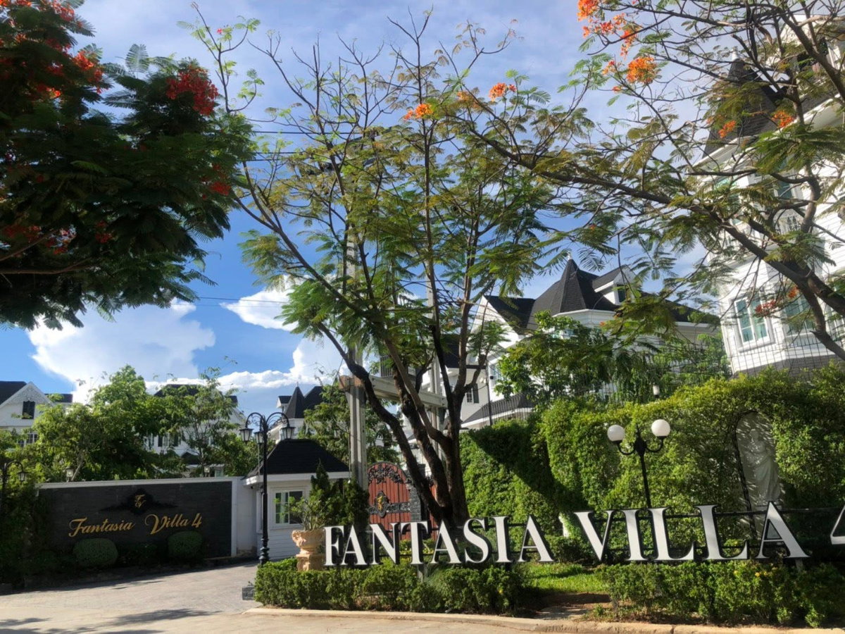 รูป คฤหาสน์หรูวินเทจสไตล์อังกฤษ! ให้เช่าบ้านเดี่ยว Fantasia Villa บางนา เพียง 350 ม. จาก MRT ศรีเอี่ยม | พื้นที่ 350 ตร.ม. แต่งครบพร้อมเข้าอยู่ - รูปที่ 21/23
