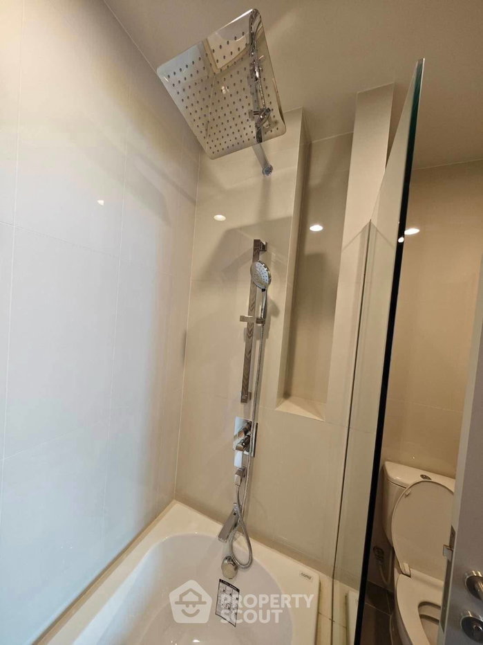 รูป คอนโด 1 ห้องนอน ชั้นสูง 42 ที่ Oka Haus Sukhumvit 36 ใกล้ BTS ทองหล่อ (ID 2113394) - รูปที่ 13/15
