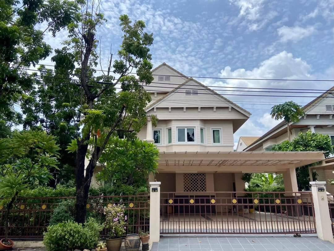 รูป ขายบ้านเดี่ยวพัฒนาการ 30 ติดหมู่บ้านปัญญา ที่ดิน 100ตร.ว 4ห้องนอน เข้าออกได้สุขุมวิท 77 พัฒนาการ พระราม 9 ใกล้ทองหล่อ เอกมัย สนามบินสุวรรณภูมิ บ้านสวย  - รูปที่ 1/13