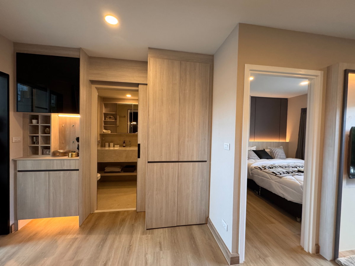รูป ​💰 คอนโดพัทยาราคาดีที่สุด เริ่ม 1.39 ลบ.* ได้ห้อง Fully Furnished บิวท์อินแน่น ใกล้หาดจอมเทียน 800 ม. โครงการน่าอยู่ นัดชมห้องโทร 093-1681685 - รูปที่ 3/8