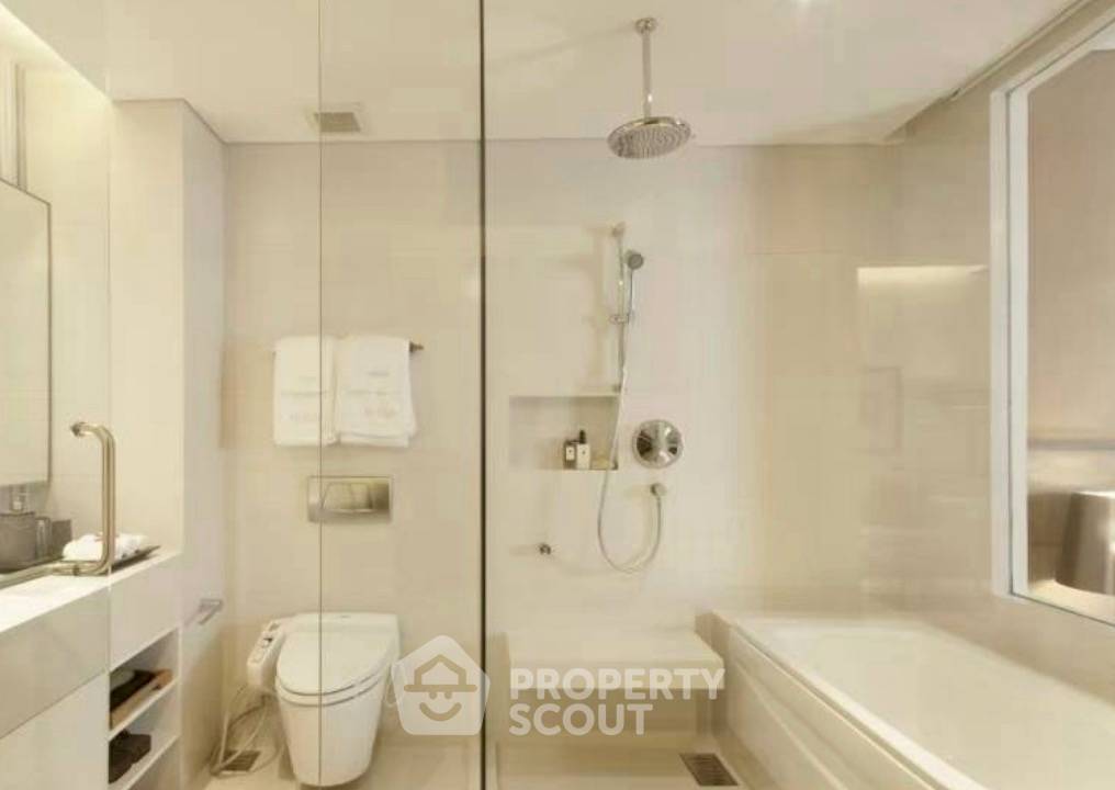 picture Pet-Friendly 1-BR Condo at Aequa Sukhumvit 49 near BTS Thong Lor (ID 3037265) - 2/6