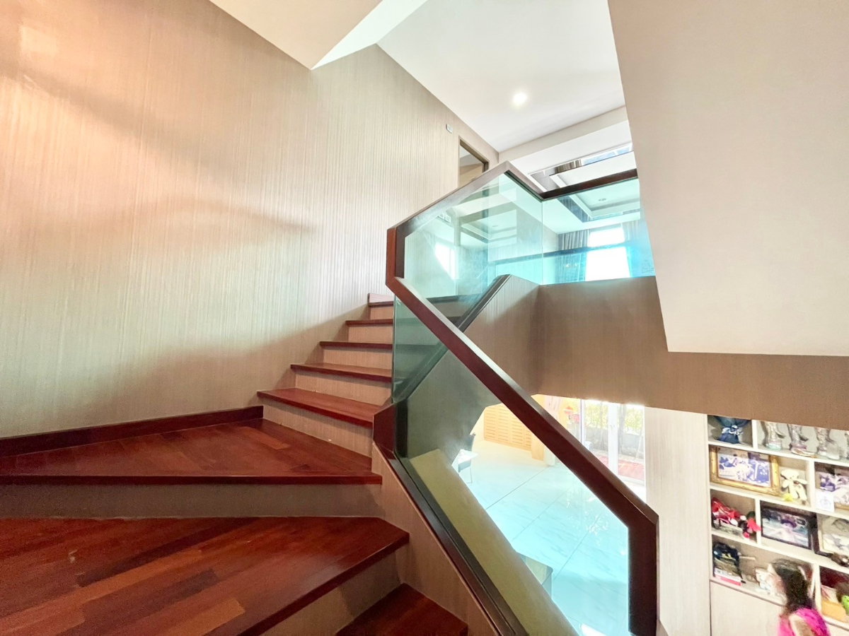 รูป *HOT*ขายบ้านเดี่ยว 3 ชั้น The Gallery House Pattern เดอะ แกลเลอรี่ เฮ้าส์ แพทเทิร์น 4นอน 5น้ำ 57ตรว. ต่อเติมแล้ววัสดุเกรดพรีเมี่ยม แปลงมุม สงบ!!!! - รูปที่ 17/28