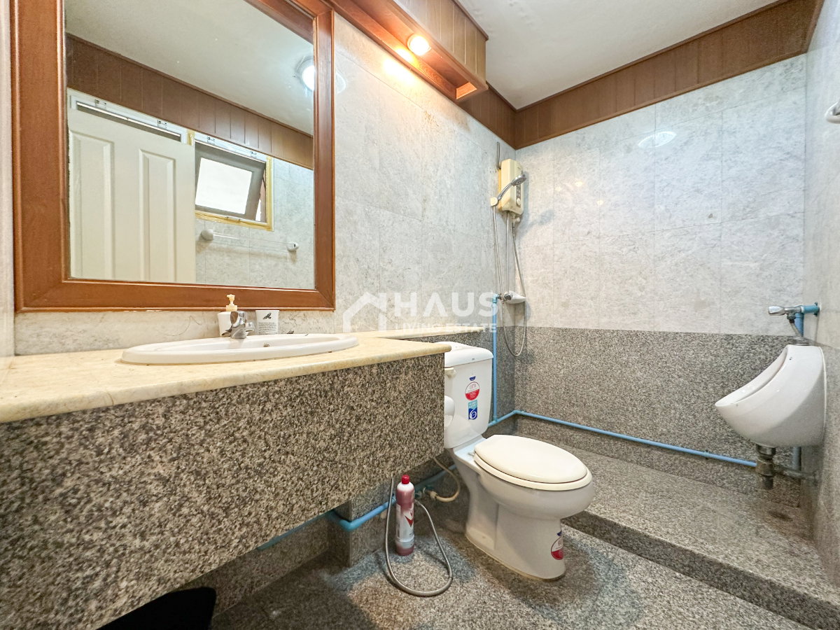 picture Pruekpirom Regent Pinklao / 4 Bedrooms #HBGY014 - 10/20