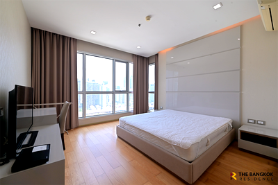 Condos for sale : Easy Travel, Fully Utilized Space The Address Asoke near MRT Phetchaburi Station