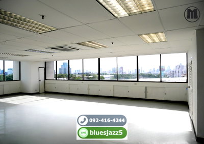 Office for rent St. Andrews International School Bangkok : Manorom Building 277sqm Office For LEASE Near Lotus's Rama4 Big C Rama4 BTS Thong Lo MRT Queen Sirikit Convention Center