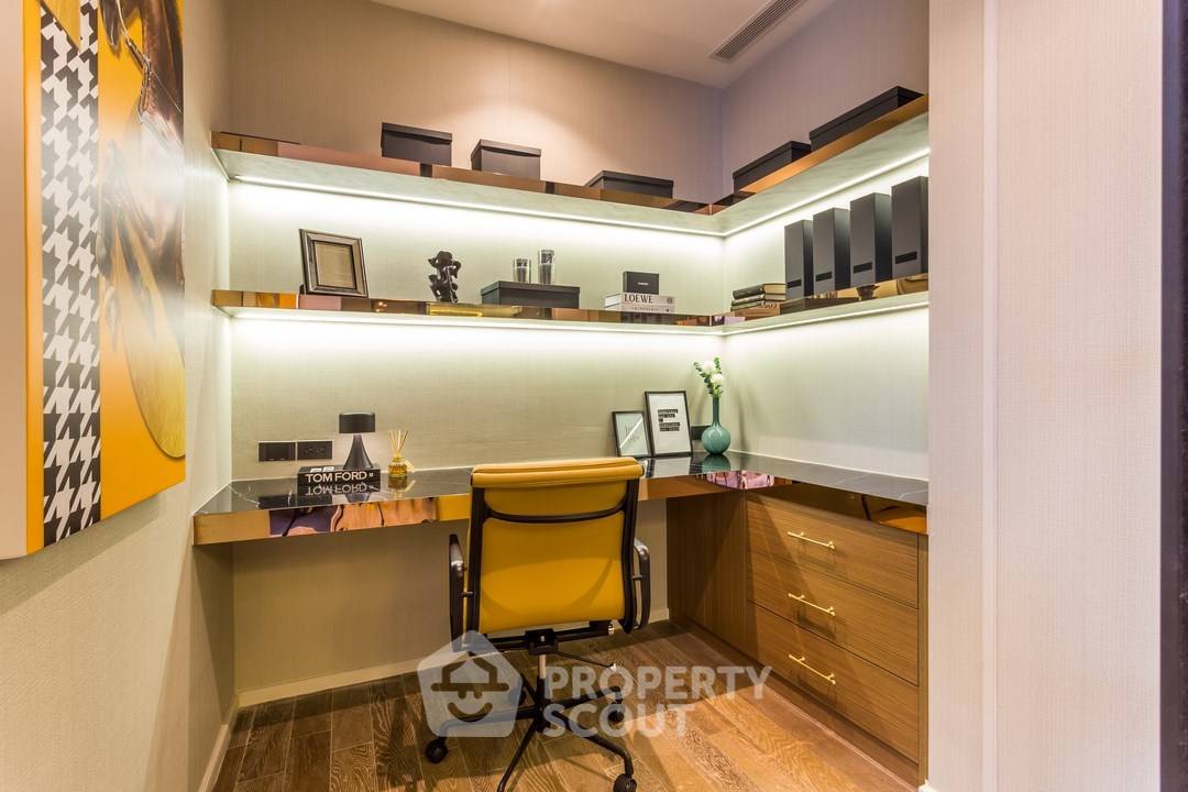 picture 2-BR Condo at Muniq Langsuan near BTS Ratchadamri (ID 2874237) - 10/33