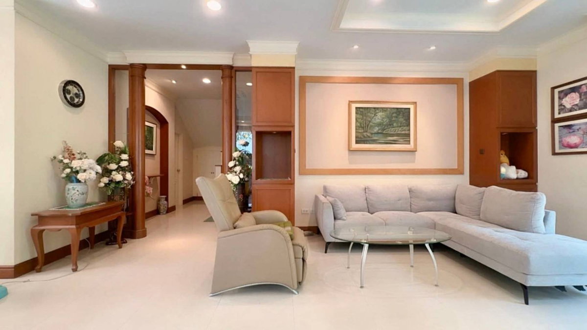 รูป ขายบ้านเดี่ยวพัฒนาการ 30 ติดหมู่บ้านปัญญา ที่ดิน 100ตร.ว 4ห้องนอน เข้าออกได้สุขุมวิท 77 พัฒนาการ พระราม 9 ใกล้ทองหล่อ เอกมัย สนามบินสุวรรณภูมิ บ้านสวย  - รูปที่ 4/13
