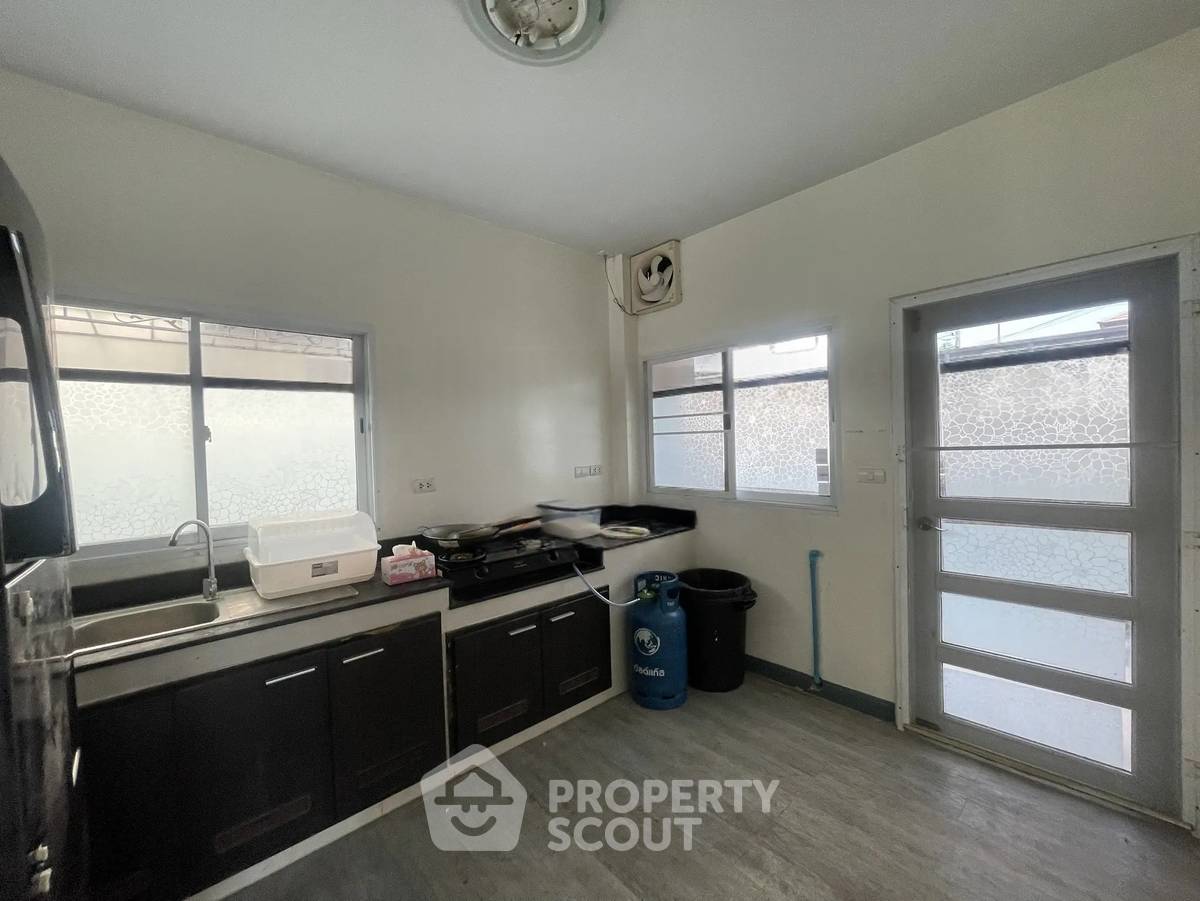 รูป บ้าน 4-ห้องนอน ใน บางเมือง (ID 3029123) - รูปที่ 12/14