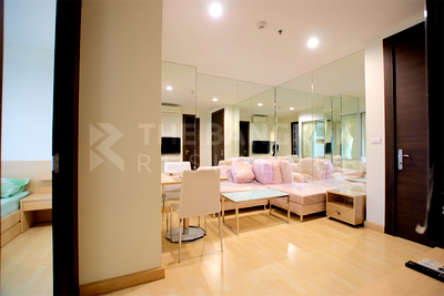 Condos for sale : RHYTHM Ratchada near MRT Ratchadaphisek Station Easy Travel, Fully Utilized Space