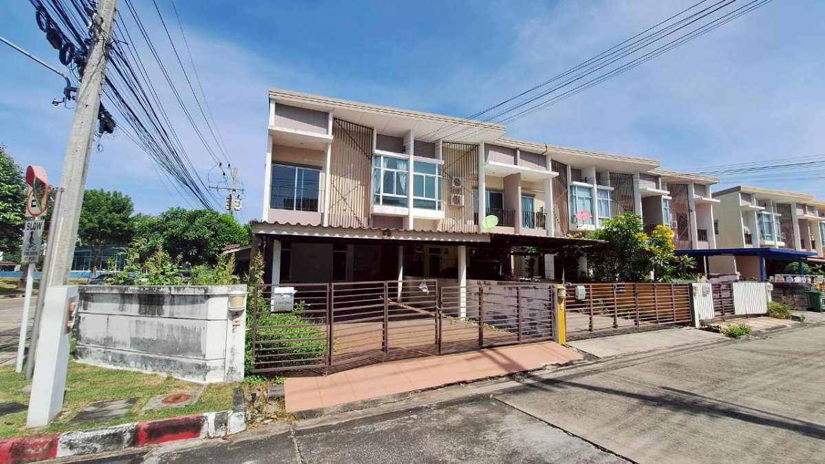 🏡 ทาวน์เฮ้าส์แปลงมุมสุดหายาก หมู่บ้านฮาบิทาวน์ โฟลด์ — กว้าง เป็นส่วนตัว เข้าออกติวานนท์สะดวก
