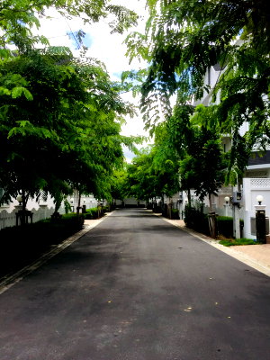 Houses for rent Bangkok : Exquisite English-Style Villa for Rent! Fantasia Villa Bangna – 350m to MRT Si Iam | 350 sq.m. Grand Layout & Fully Furnished