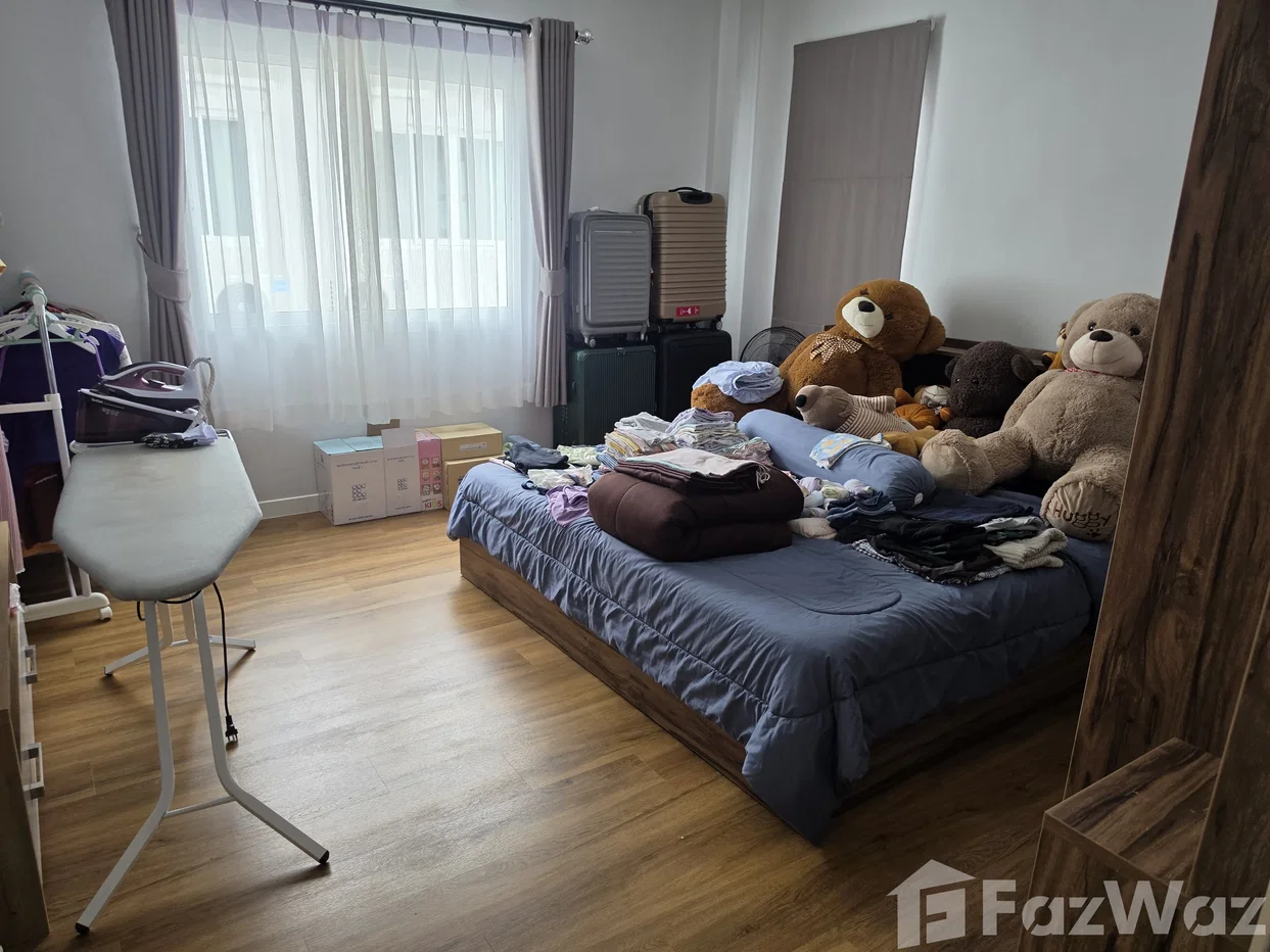 รูป ใกล้กับป่าตอง 6497667 - รูปที่ 10/15