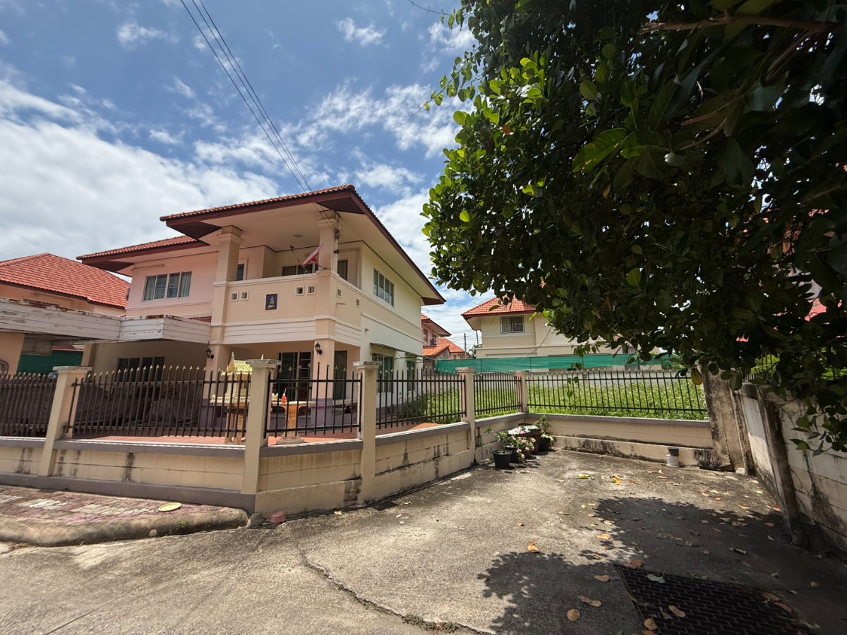 รูป ขายบ้านเดี่ยว ม.รุ่งอรุณ 3 หางดง เชียงใหม่ 4 นอน 4 ห้องน้ำ พื้นที่ใช้สอย 200 ตร.ม. ฟังก์ชันครบ พร้อมอยู่ - รูปที่ 6/27