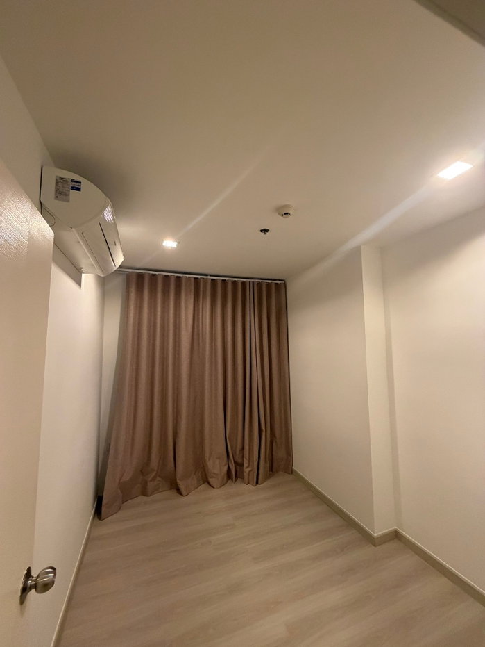 รูป 🚩ให้เช่า Skyline รัตนาธิเบศร์ 🏡 มีเครื่องซักผ้า + ตู้เย็น + ไมโคเวฟ พร้อมอยู่  MRT แยกนนทบุรี 1 🚩 - รูปที่ 4/17