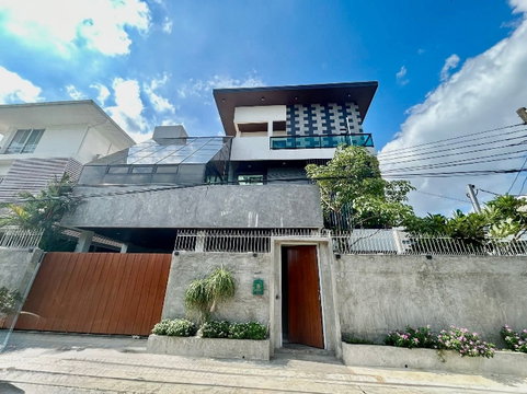 📣📣ขาย บ้านเดี่ยวหรู พระราม 9-ห้วยขวาง  3 ชั้น 4 ห้องนอน (พิมพ์ 0974164645 Line: JKJK4645 แทนการคลิกปุ่มห่ เขียว) 