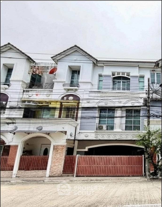 รูป ทาวน์เฮ้าส์ 2-ห้องนอน ที่ บ้านกลางเมือง ลาดพร้าว-โยธินพัฒนา ใน ลาดพร้าว (ID 3038304) - รูปที่ 1/3