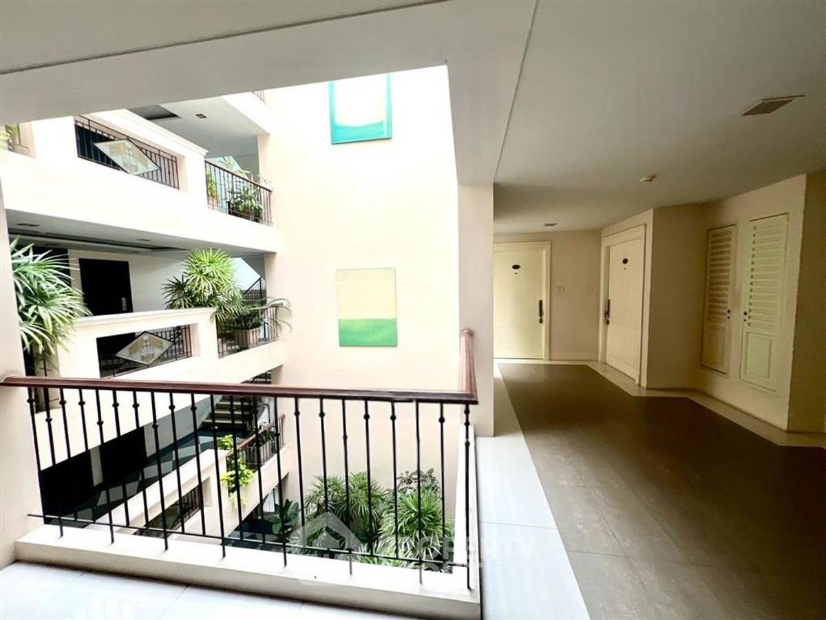 picture Pet-Friendly 2-BR 110 Sqm Baxtor Paholyothin14 Condo, Near BTS Saphan Khwai (ID 2610374) - 12/15