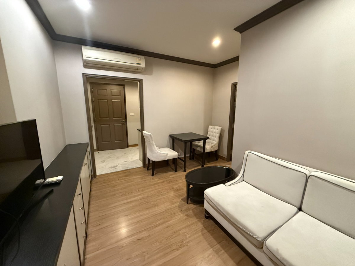 picture Code: 26KJ3353  for rent The Reserve Kasemsan 3 🔥🔥 Line ID: @kjcondo (with @)🔥🔥 - 16/18