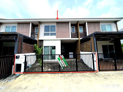 Townhouses for sale Bangkok : TOWN HOUSE 17.8 Sq.w. Min Buri Bangkok for 2.4M