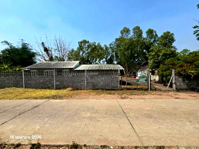 Houses for sale : HOME 189.3 Sq.w. Taphan Hin Phichit for 733,000