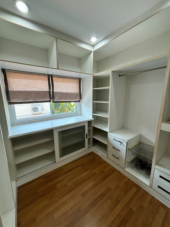 รูป 🏡 #ให้เช่าบ้านเดี่ยว2ชั้น 3 ห้องนอน​  ห้องแต่งตัวBuilt in   ห้องครัว build in แอร์ 3 ตัว​ ราคา​20,000/เดือน ขาย4.5ล้าน  - รูปที่ 15/19