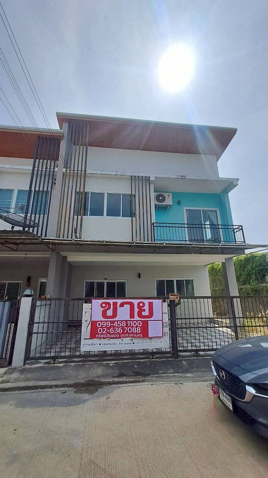 รูป ขายทาวน์เฮ้าส์ 2ชั้น 42.9 ตรว ในโครงการหมู่บ้านอุ่นไอรัก ถนนเลี่ยงเมือง (ทล 361) อำเภอเมือง ชลบุรี - รูปที่ 1/10