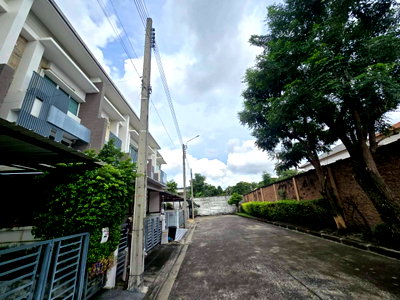 ทาวน์โฮม ม.สุโขทัยธรรมาธิราช : ขายทาวน์โฮม โซนส่วนตัว ตกแต่งแล้ว ประชาชื่น