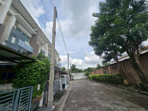 Sale Townhome Private zone+ built in 