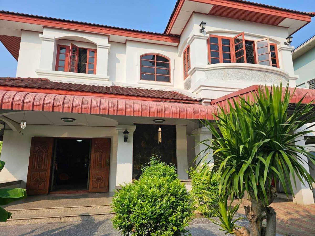 รูป บ้านให้เช่าทำเลดี ตลิ่งชัน ฉิมพลี 28 ใกล้สถานีรถไฟฟ้าสายสีแดงสถานีตลิ่งชัน ใกล้สายใต้ใหม่ - รูปที่ 1/17