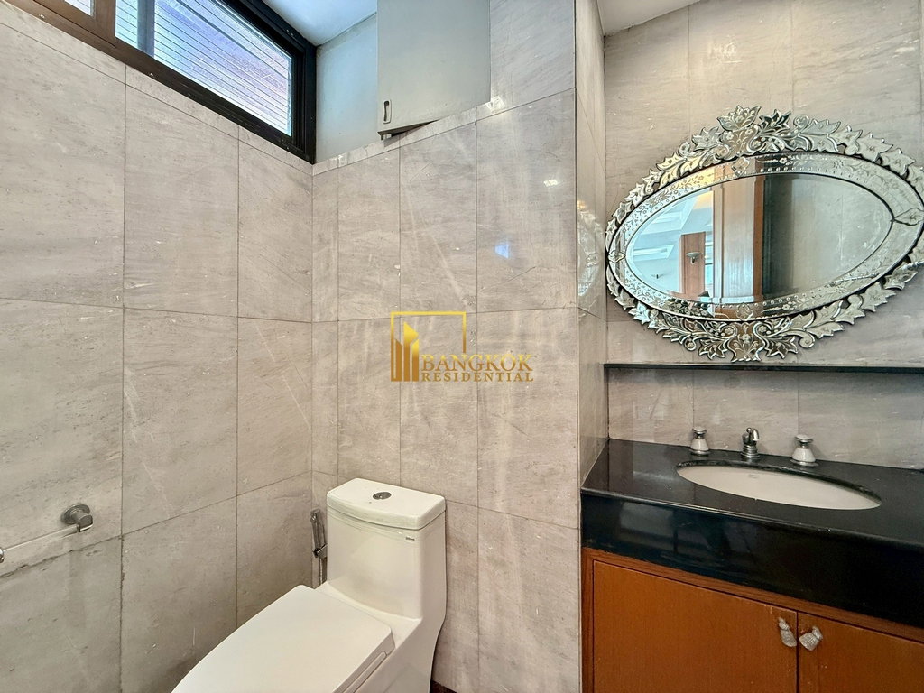 รูป Remarkable 4 Bedroom Duplex Penthouse in Phrom Phong Area - BR21452AP - รูปที่ 12/56
