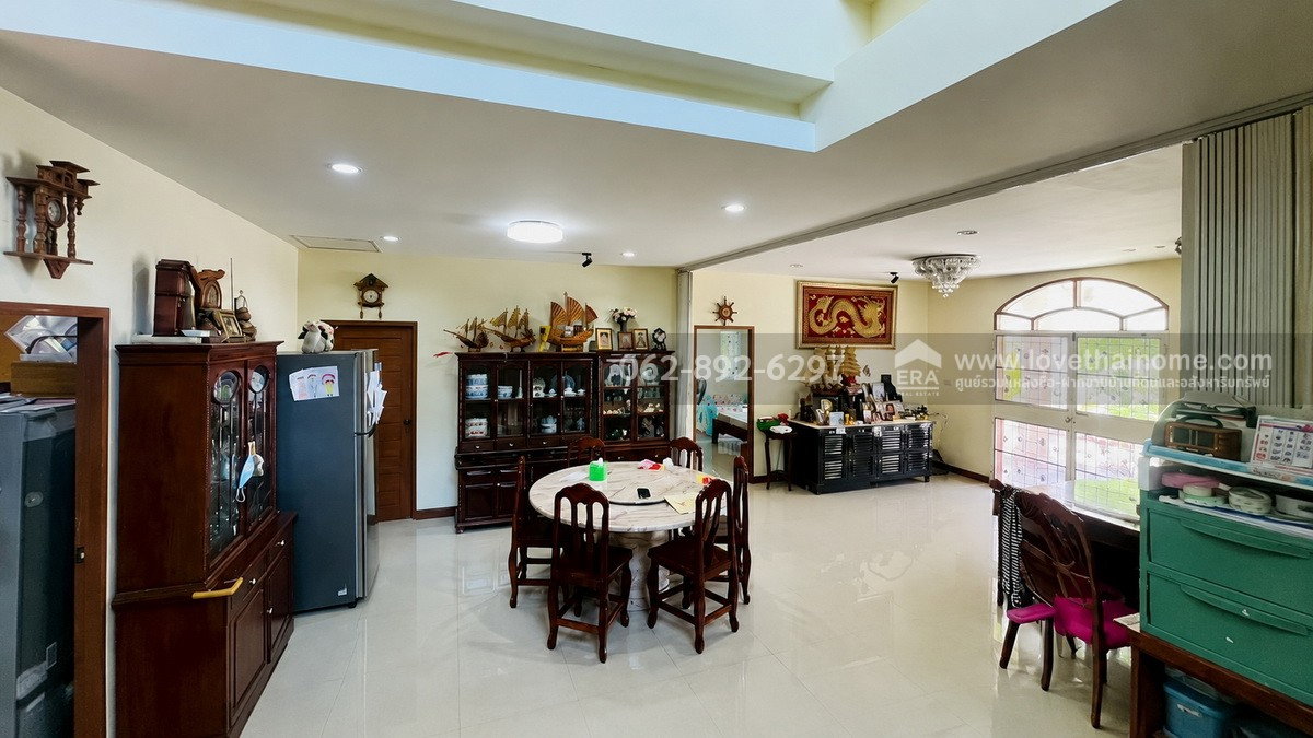 รูป ขายด่วน! บ้านหรูหลังใหม่ 2 ชั้น ทำเลทองกรับใหม่-บ้านโป่ง ราชบุรี ขนาด 3 ไร่ 1 งาน 42.8 ตรว. ขายเพียง 12.9 ล้านบาทเท่านั้น!  - รูปที่ 5/16
