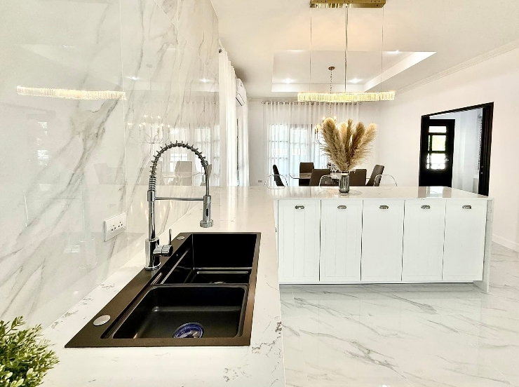 picture Single house with private pool for sale  - 10/22