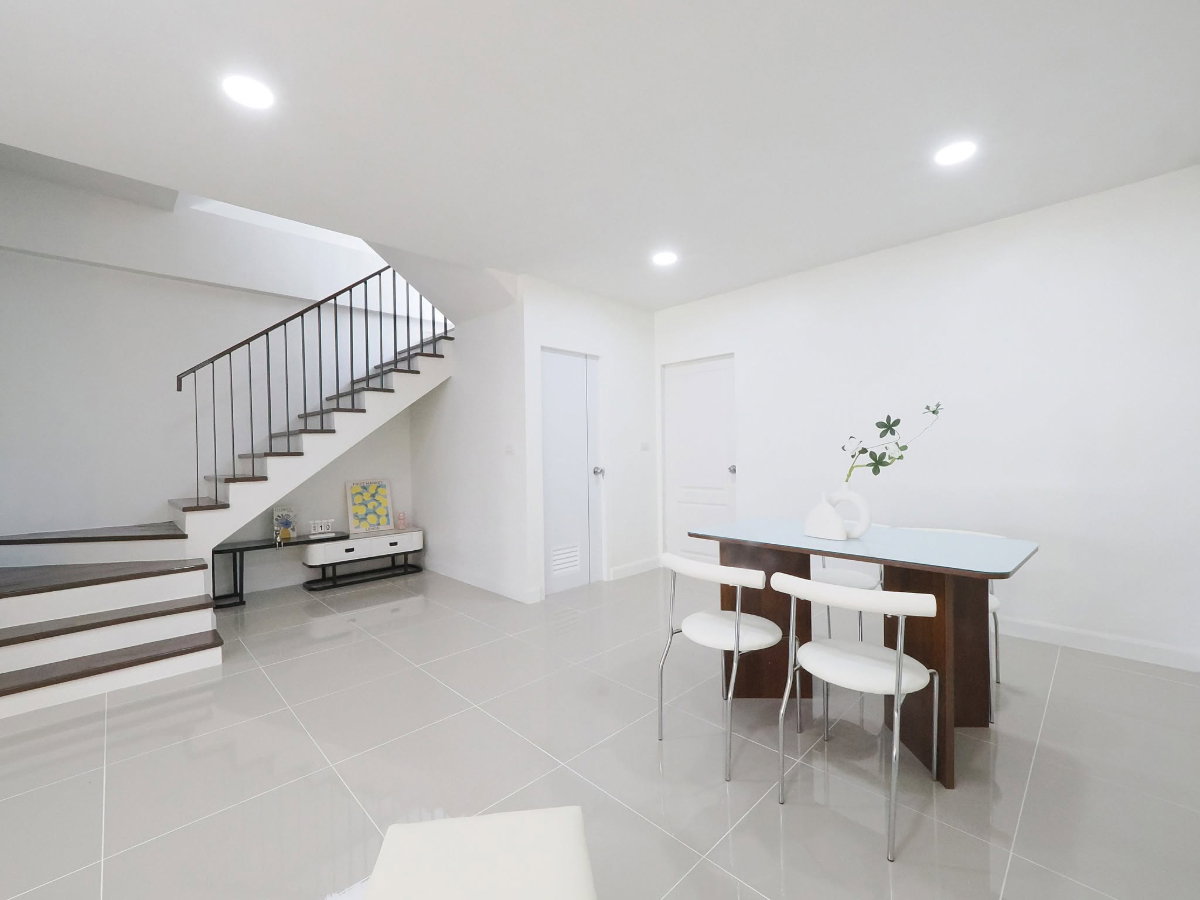 รูป ขายราคาพิเศษ ทาวน์โฮม 3.5 ชั้น ม.ดิแอททิค ขนาด 23.1 ตร.ว. 5 ห้องนอน 3 ห้องน้ำ บ้านสไตล์โมเดิล ทำเลหลังริม ต้นโครงการ รีโนเวทใหม่ทั้งหลัง [แจ้งวัฒนะ] - รูปที่ 14/64